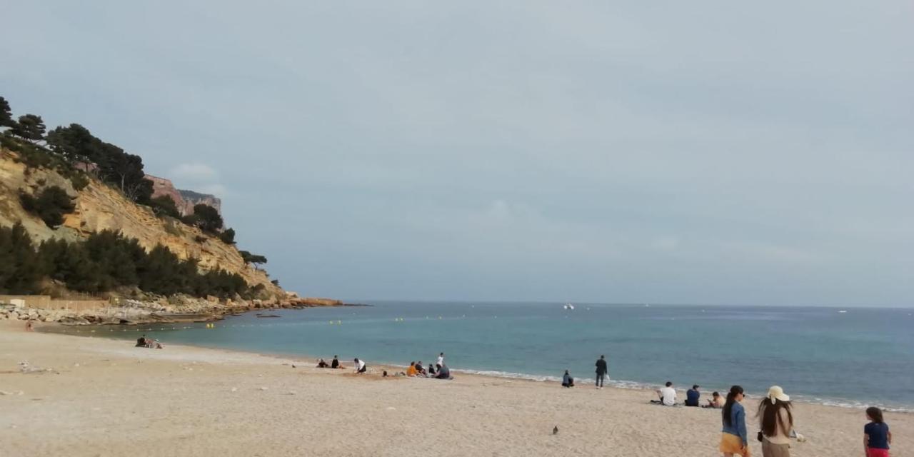 Au Calme, 200M Du Centre T2 Avec Balcon Et Parking Cassis Exterior foto