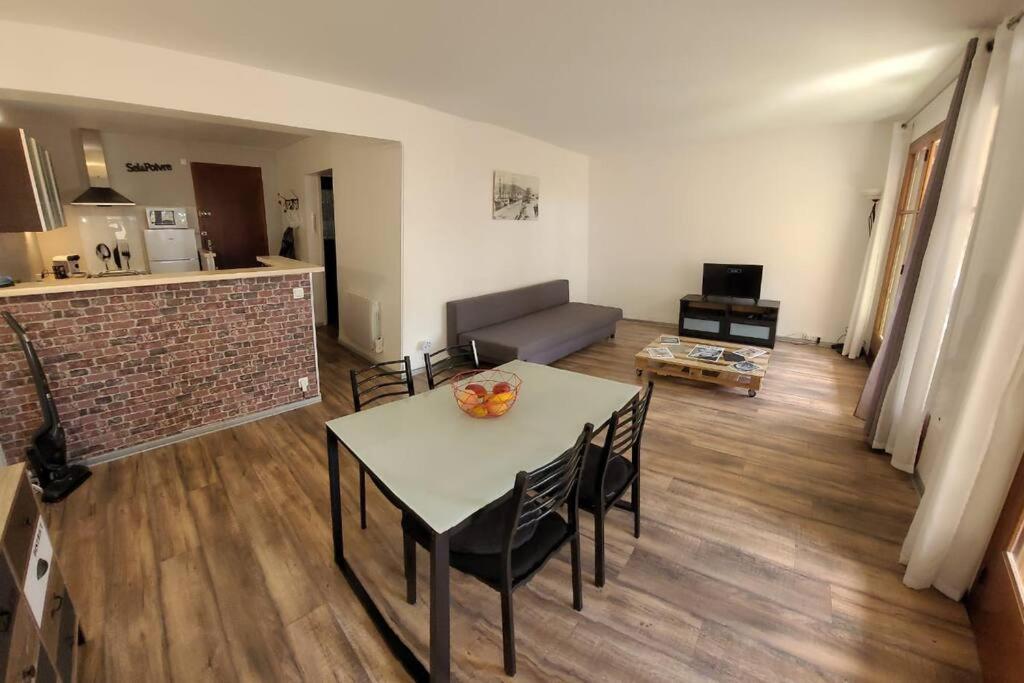 Au Calme, 200M Du Centre T2 Avec Balcon Et Parking Cassis Exterior foto