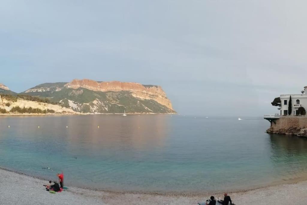 Au Calme, 200M Du Centre T2 Avec Balcon Et Parking Cassis Exterior foto